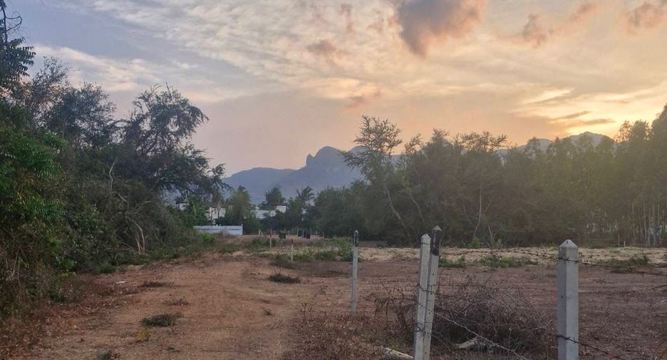À vendre terrain à Sam Roi Yot, Prachuap Khiri Khan