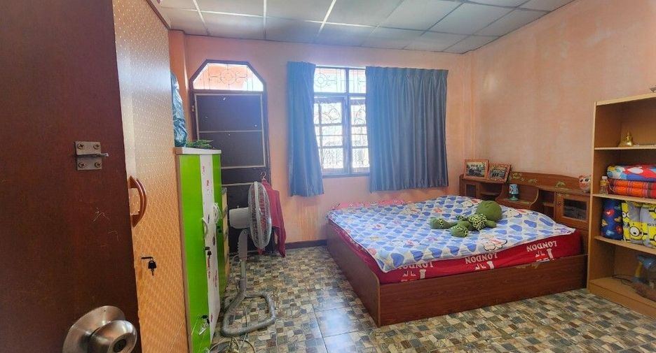 For sale 2 bedrooms townhouse in Nong Khaem, Bangkok