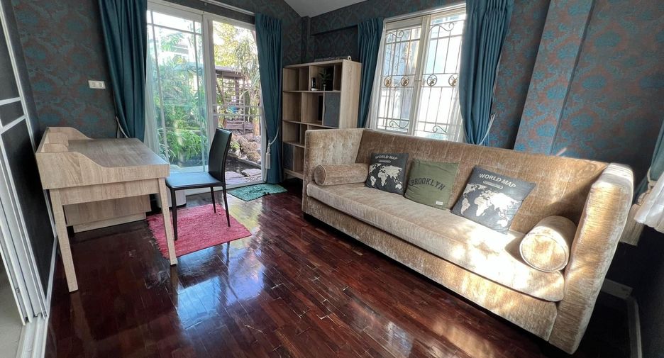 For rent 4 bedrooms house in Mueang Chiang Mai, Chiang Mai