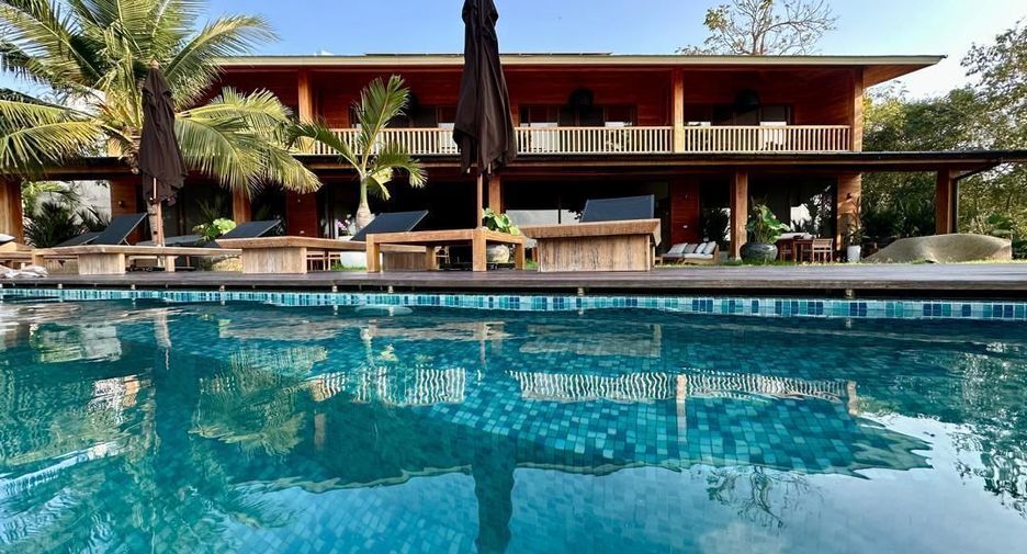 For sale and for rent 10 bedrooms villa in Ko Samui, Surat Thani