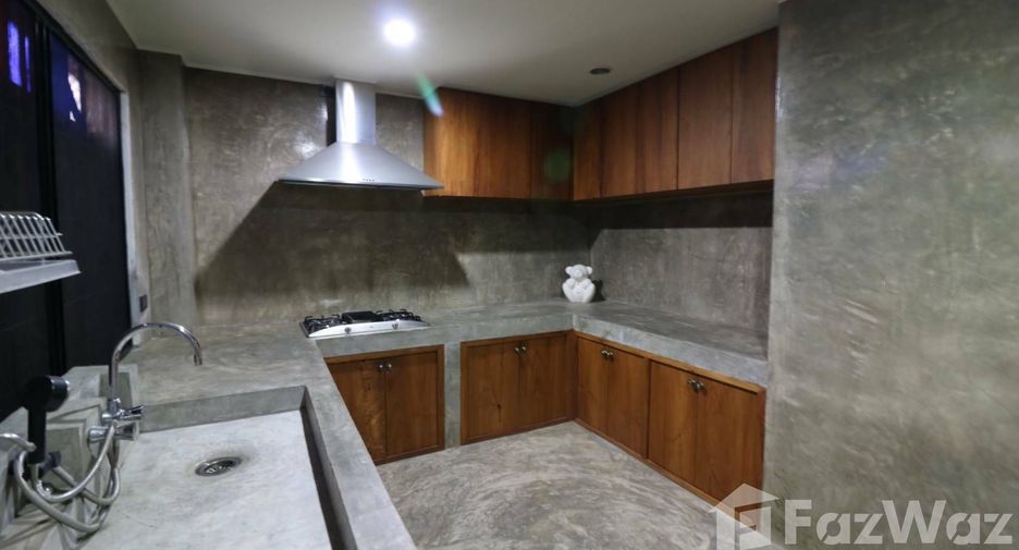 Продажа 5 спальни дом в Mueang Chiang Mai, Чианг Маи