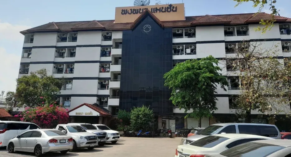 For sale 100 bedrooms hotel in Wang Thonglang, Bangkok