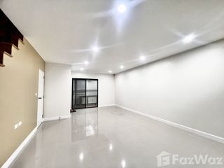 For sale 3 bedrooms townhouse in Prawet, Bangkok