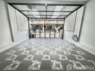For sale 3 bedrooms townhouse in Prawet, Bangkok
