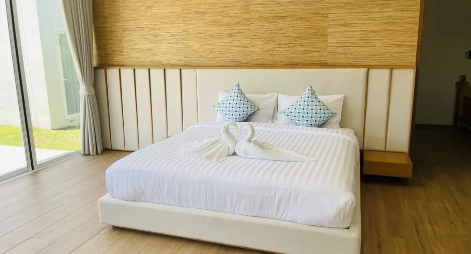 For sale 7 bedrooms villa in Hua Hin, Prachuap Khiri Khan