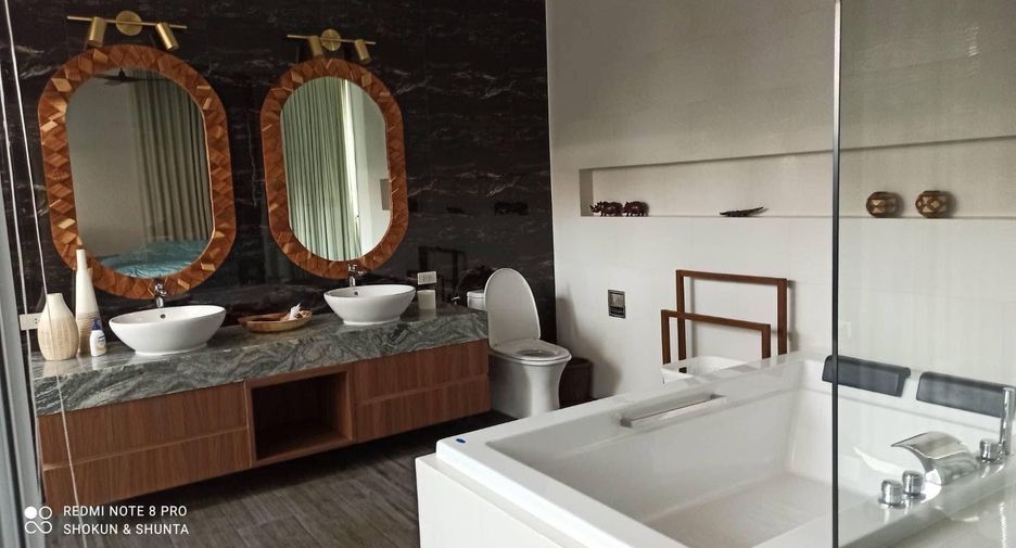 For sale 7 bedrooms villa in Hua Hin, Prachuap Khiri Khan