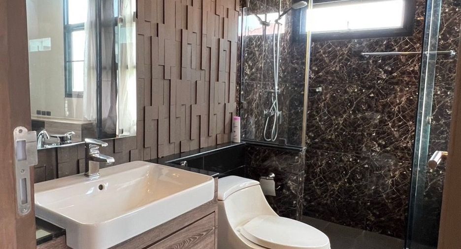 For rent 2 bedrooms condo in Mueang Chiang Mai, Chiang Mai