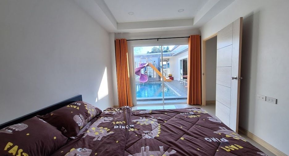 For rent 3 bedrooms villa in Hua Hin, Prachuap Khiri Khan