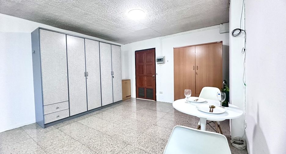For rent studio condo in Mueang Chiang Mai, Chiang Mai