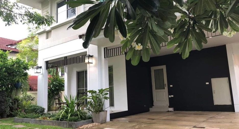 For rent 3 bedrooms house in San Sai, Chiang Mai