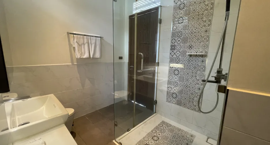 For rent 3 bedrooms villa in Hua Hin, Prachuap Khiri Khan
