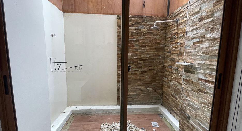 For rent 3 bedrooms villa in Hua Hin, Prachuap Khiri Khan