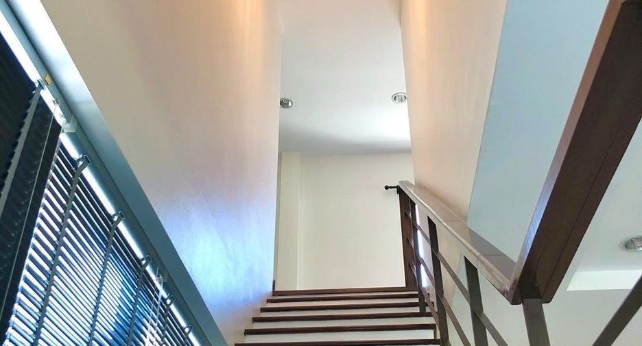 For rent 3 ベッドルーム house in San Kamphaeng, Chiang Mai
