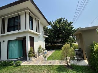 À louer 3 chambres maison à San Kamphaeng, Chiang Mai