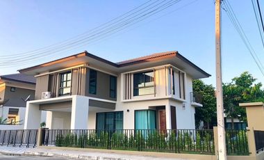 For rent 3 bedrooms house in San Kamphaeng, Chiang Mai