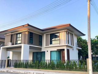 For Rent 3 Bedroom House In San Kamphaeng, Chiang Mai