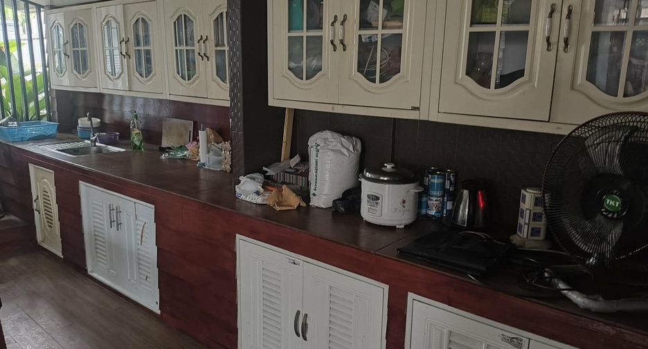 For sale 3 ベッドルーム house in Cha Am, Phetchaburi