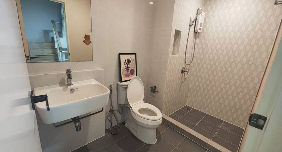 For sale and for rent 3 bedrooms townhouse in Prawet, Bangkok