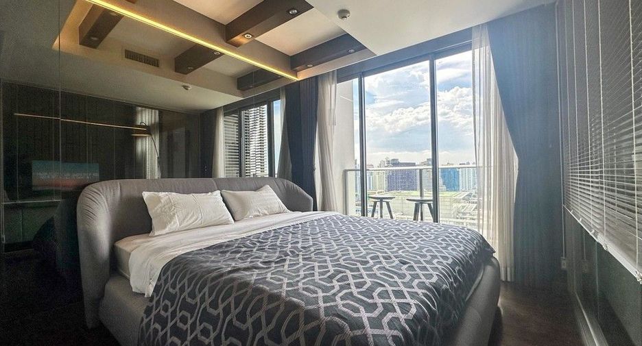 For sale 2 bedrooms condo in Khlong Toei, Bangkok