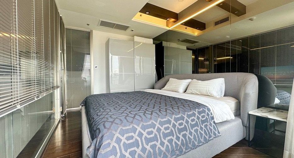 For sale 2 bedrooms condo in Khlong Toei, Bangkok