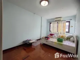 Продажа 3 спальни таунхаус в Буенг Кум, Бангкок