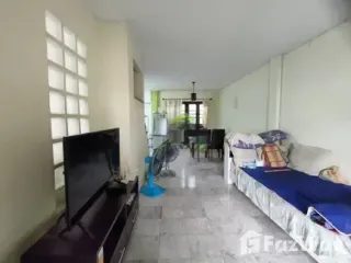 Продажа 3 спальни таунхаус в Буенг Кум, Бангкок