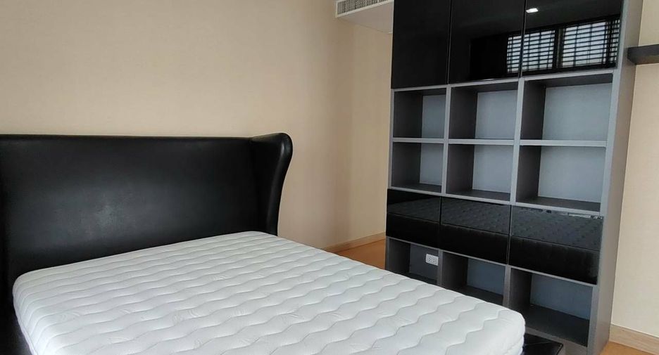For sale 2 bedrooms condo in Bang Rak, Bangkok