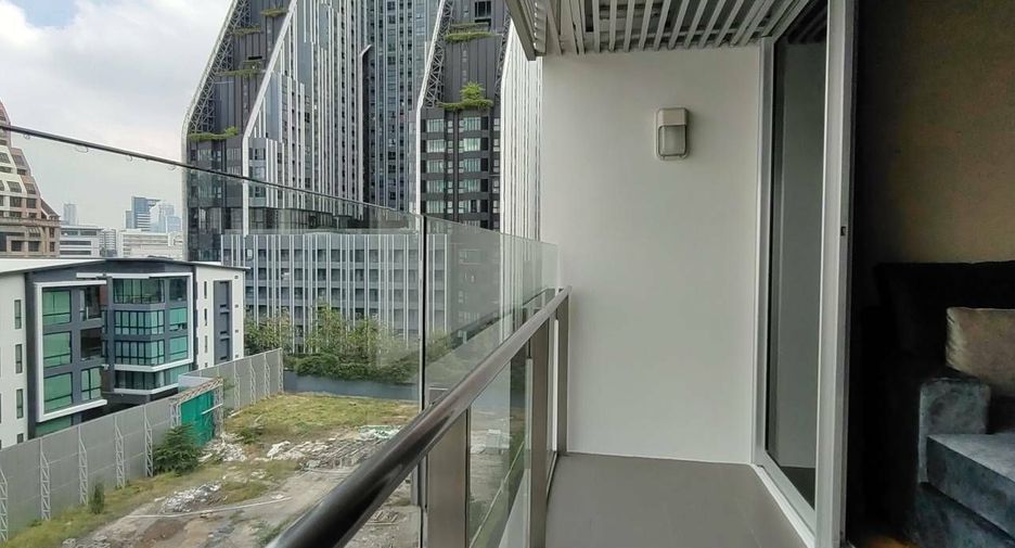 For sale 2 bedrooms condo in Bang Rak, Bangkok
