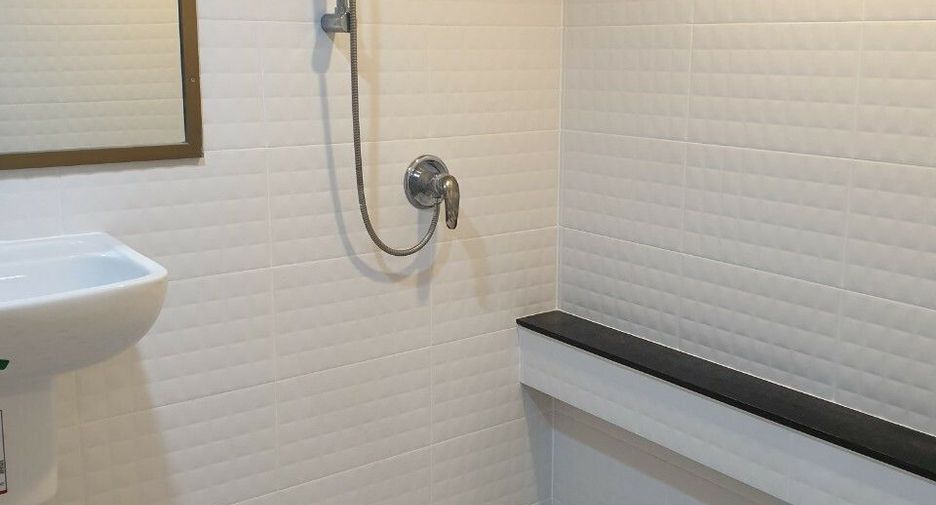 Condo en alquiler de 1 habitaciones en Sathon, Bangkok