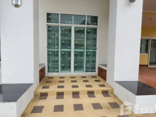 Casa en alquiler de 4 habitaciones en San Sai, Chiang Mai