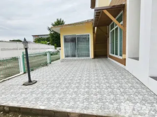Casa en alquiler de 4 habitaciones en San Sai, Chiang Mai