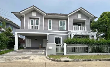 出售 4 卧室 独立屋 在 Khlong Sam Wa, 曼谷