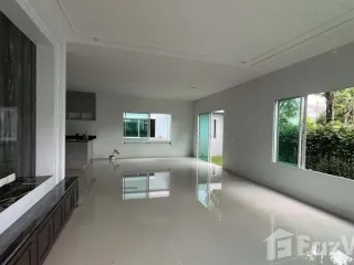 出售 4 卧室 独立屋 在 Khlong Sam Wa, 曼谷