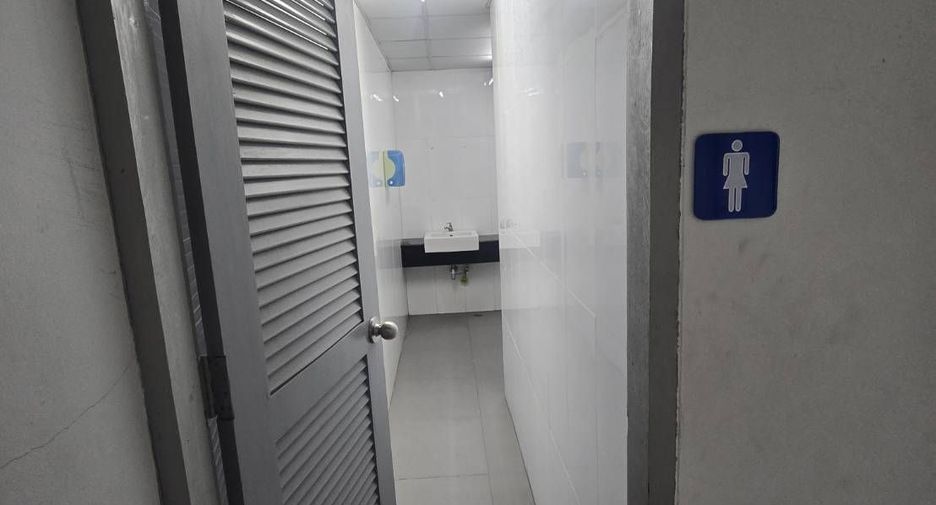 For rent retail Space in Mueang Chiang Mai, Chiang Mai