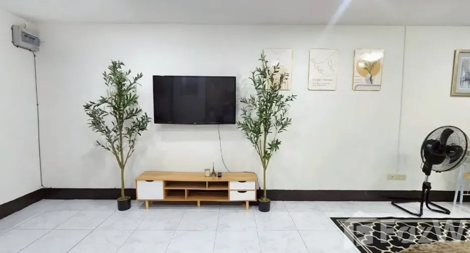 For rent studio condo in Mueang Chiang Mai, Chiang Mai