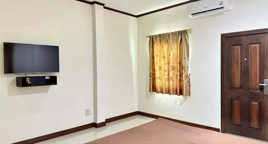 For rent 2 bedrooms house in Bang Lamung, Chonburi