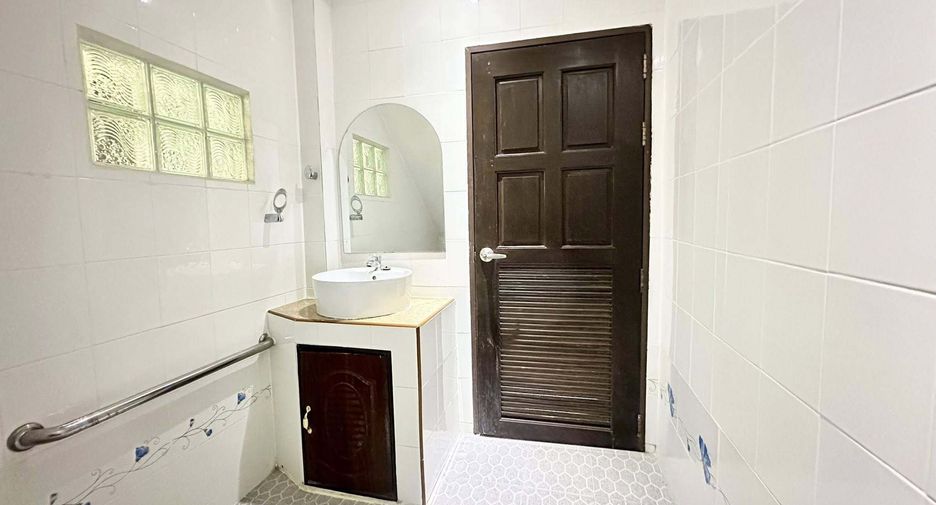 For rent 2 bedrooms house in Bang Lamung, Chonburi