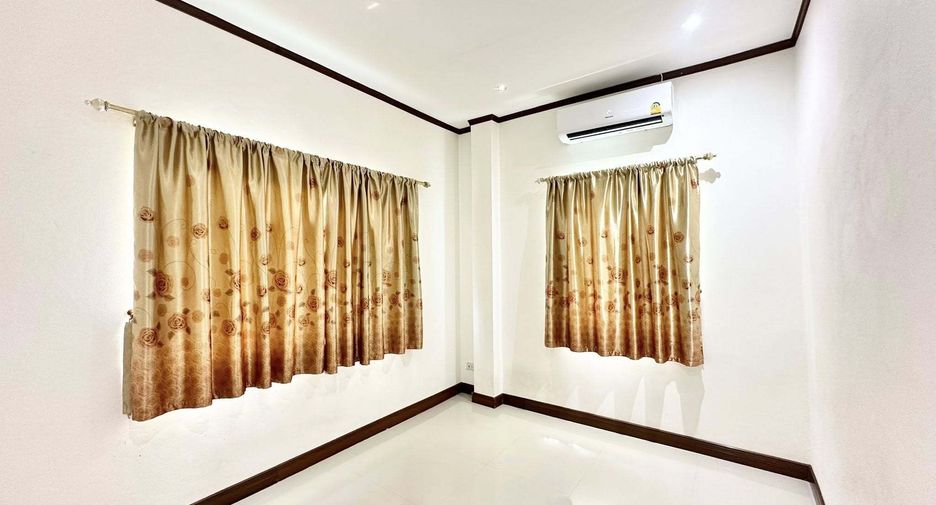 For rent 2 bedrooms house in Bang Lamung, Chonburi