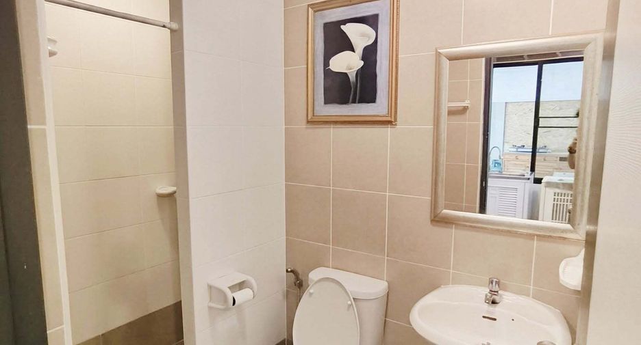 For sale 3 bedrooms townhouse in Mueang Chiang Mai, Chiang Mai