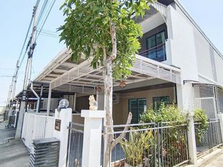 For sale 3 bedrooms townhouse in Mueang Chiang Mai, Chiang Mai
