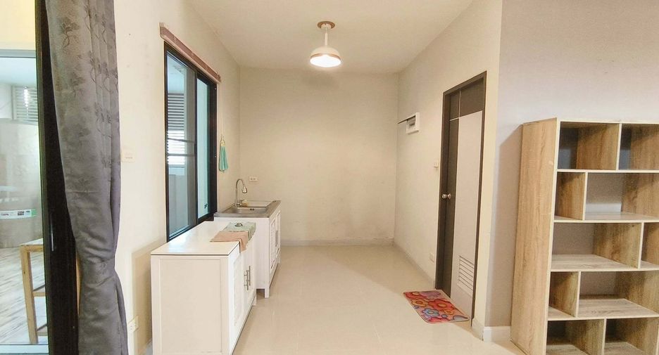 For sale 3 bedrooms townhouse in Mueang Chiang Mai, Chiang Mai
