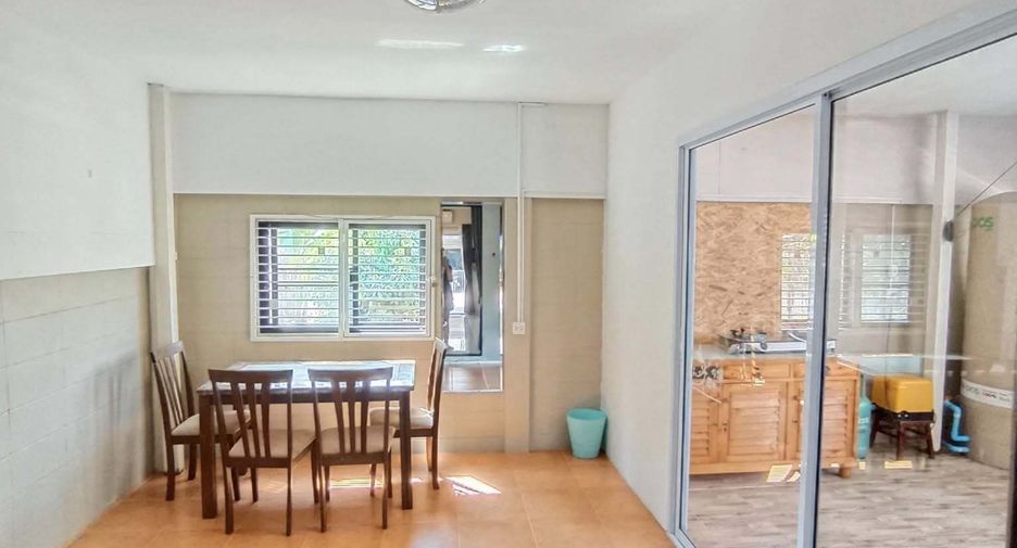 For sale 3 bedrooms townhouse in Mueang Chiang Mai, Chiang Mai