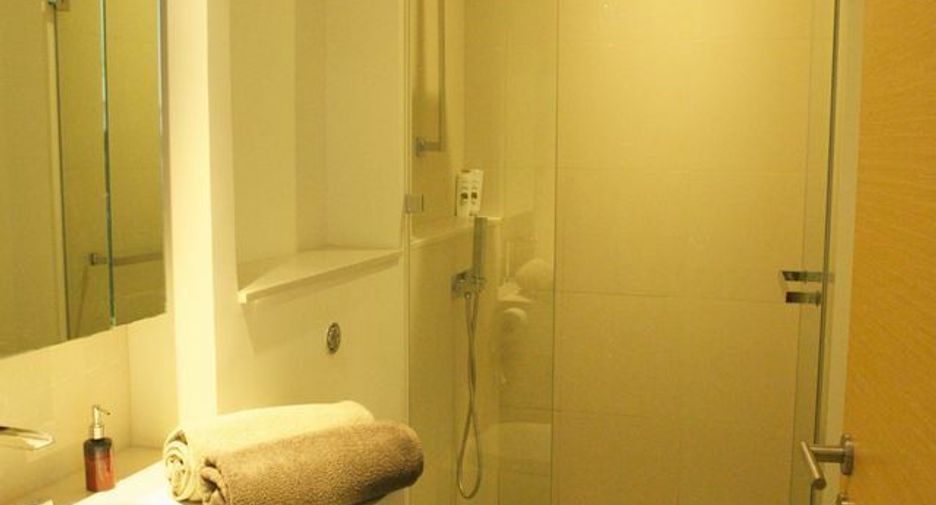 For sale 2 bedrooms condo in Sathon, Bangkok