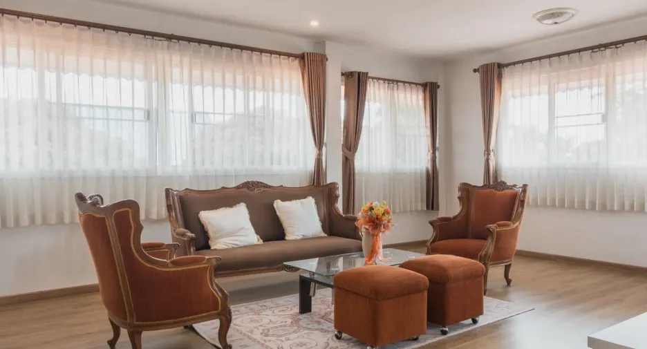 For sale and for rent 4 bedrooms villa in Saraphi, Chiang Mai