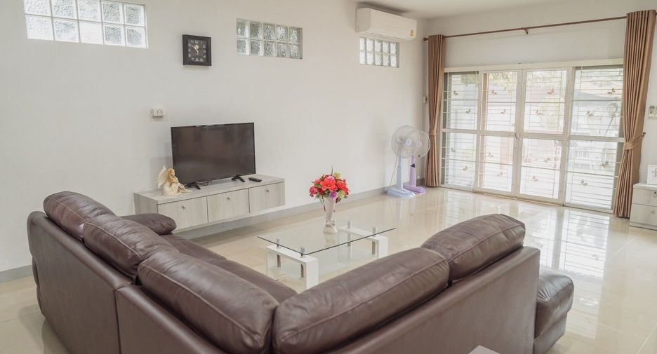 For sale and for rent 4 bedrooms villa in Saraphi, Chiang Mai