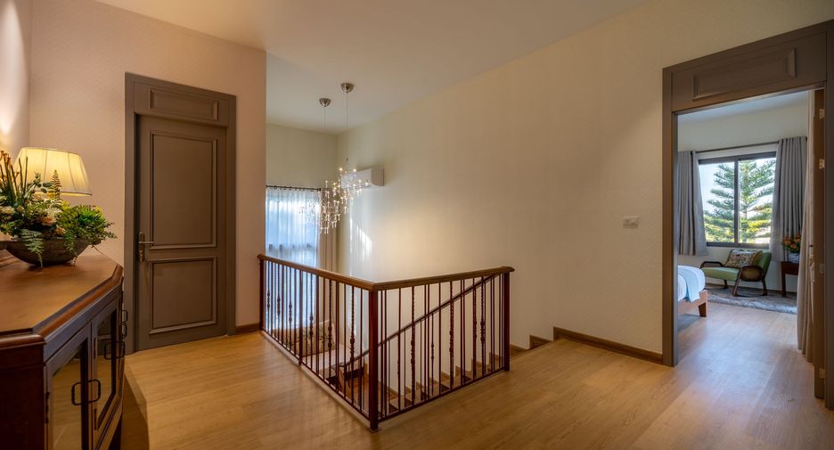 Villa en venta de 5 habitaciones en Saraphi, Chiang Mai