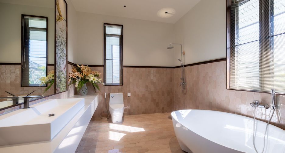 Villa en venta de 5 habitaciones en Saraphi, Chiang Mai