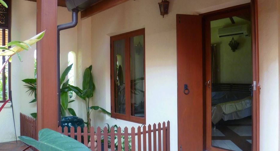 For sale 4 bedrooms villa in Saraphi, Chiang Mai