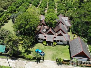 Villa en venta de 4 habitaciones en Saraphi, Chiang Mai