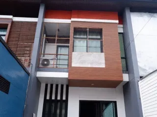 For Rent 2 Bedroom Townhouse In Mueang Chiang Mai